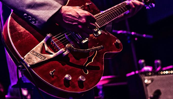 10 Mejores Guitarras de Cuerpo Hueco y Semi Hueco de 2023