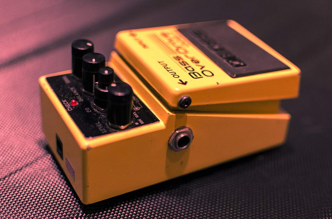 10 Best Distortion Pedals In 2022 [Buying Guide] - Music Critic