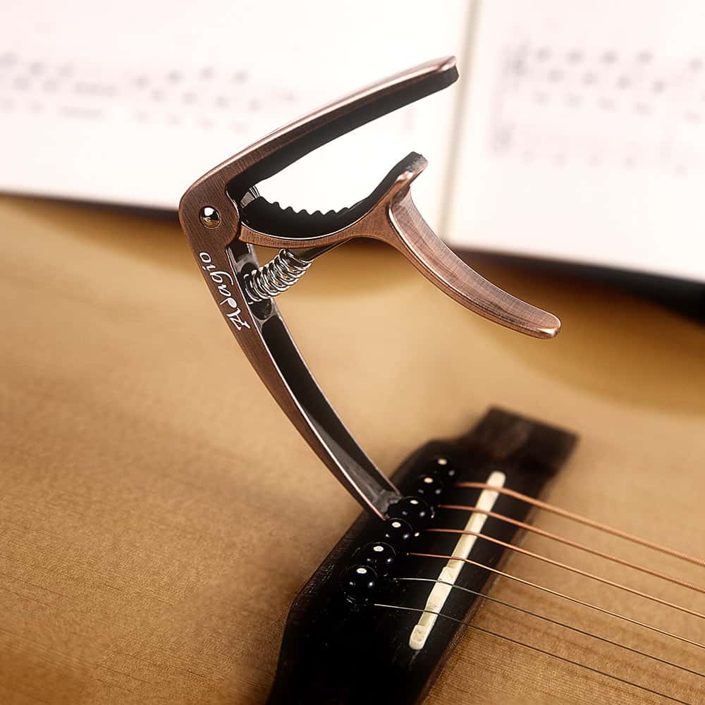 10 Best Guitar Capos in 2022 [Buying Guide] Music Critic