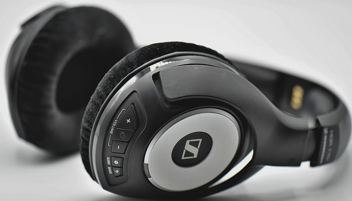 Wireless headphone