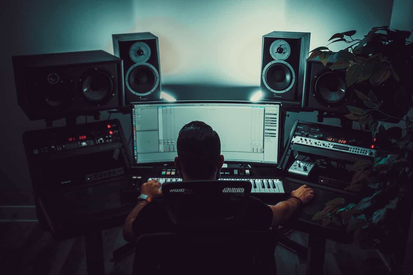 Was ist ein Musikproduzent - und wie wird man einer?