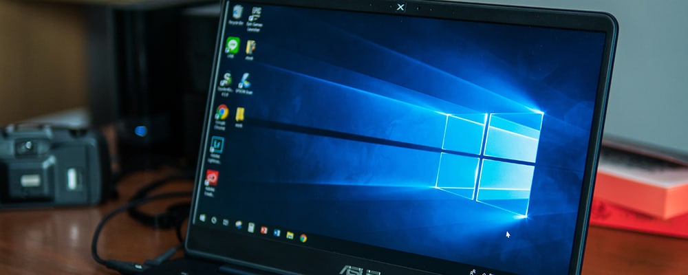 Laptop mit Windows 10 OS