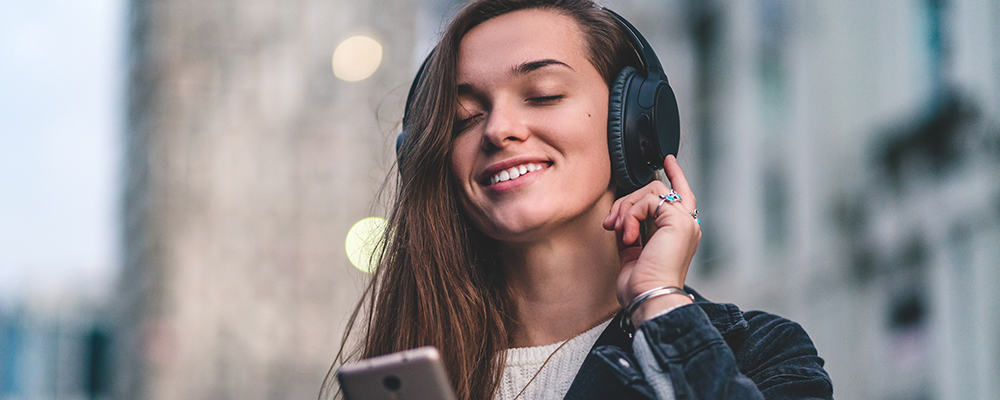 Mujer con sonido de tropiezo