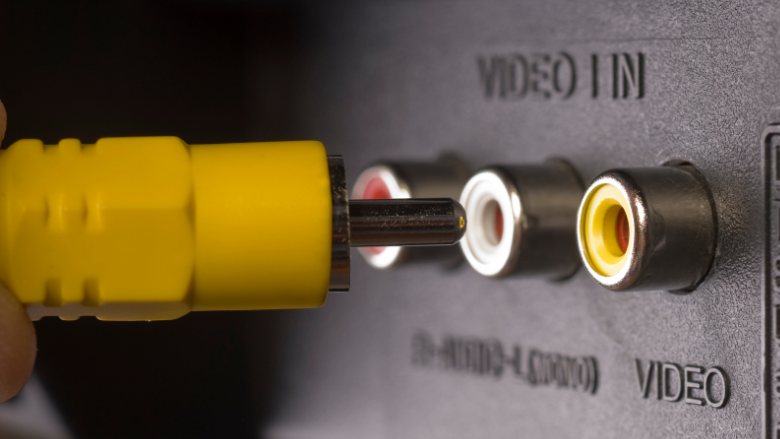 yellow rca plug in video input