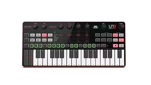 IK Multimedia UNO Analog Synthesizer